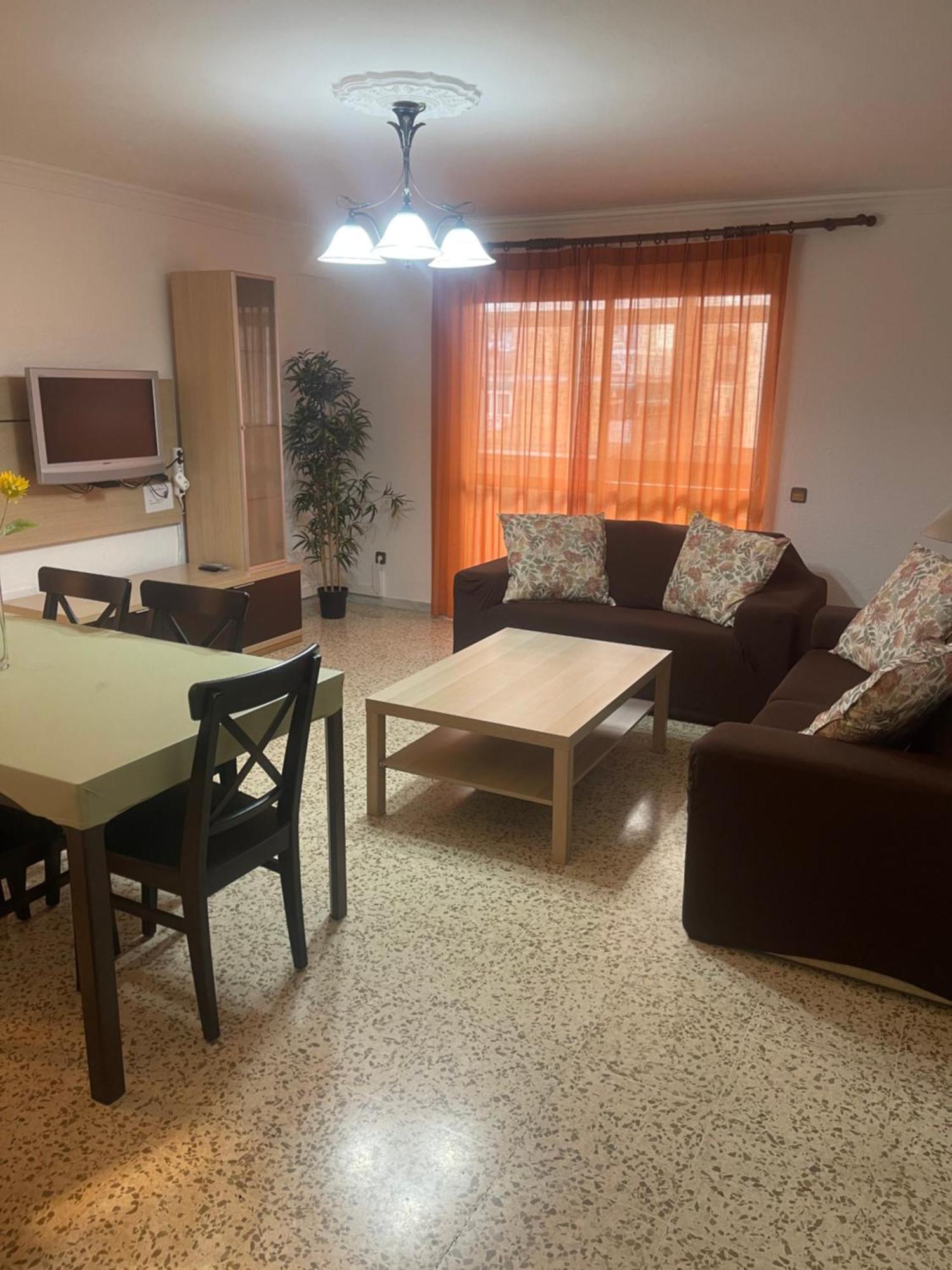 Gran Y Magnifico Apartamento En Málaga Exterior foto